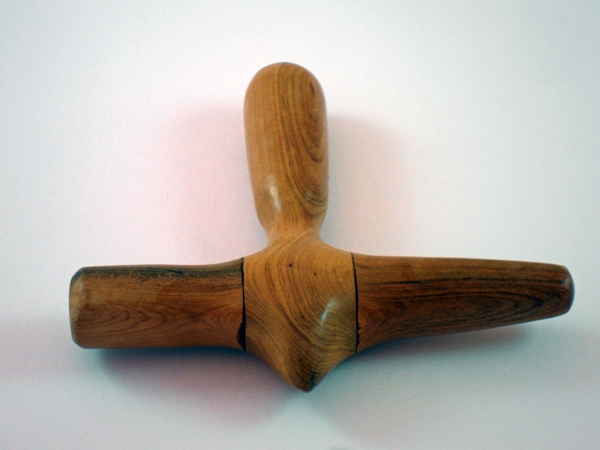 Massage-Kreuz aus Holz