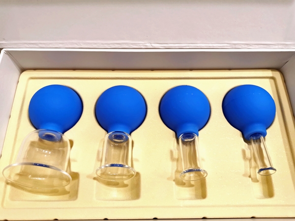 Schröpfgläser mit Ball Set 4 teilig